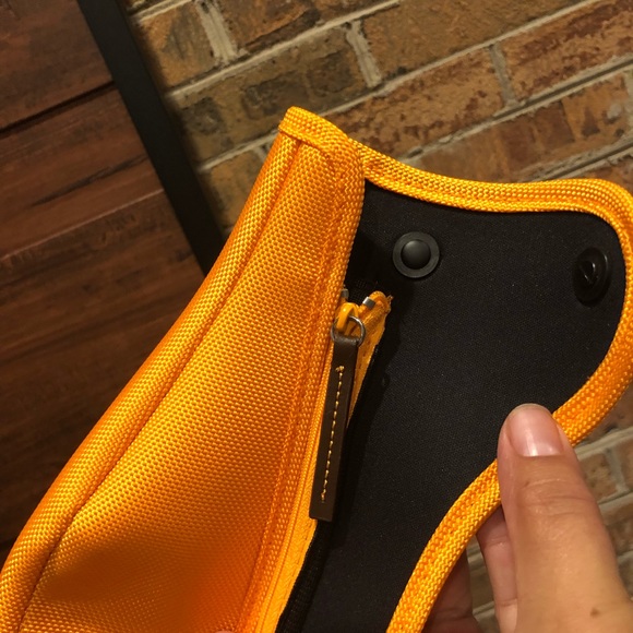 Veuve Clicquot Ice Jacket (26) - Picture 4 of 6